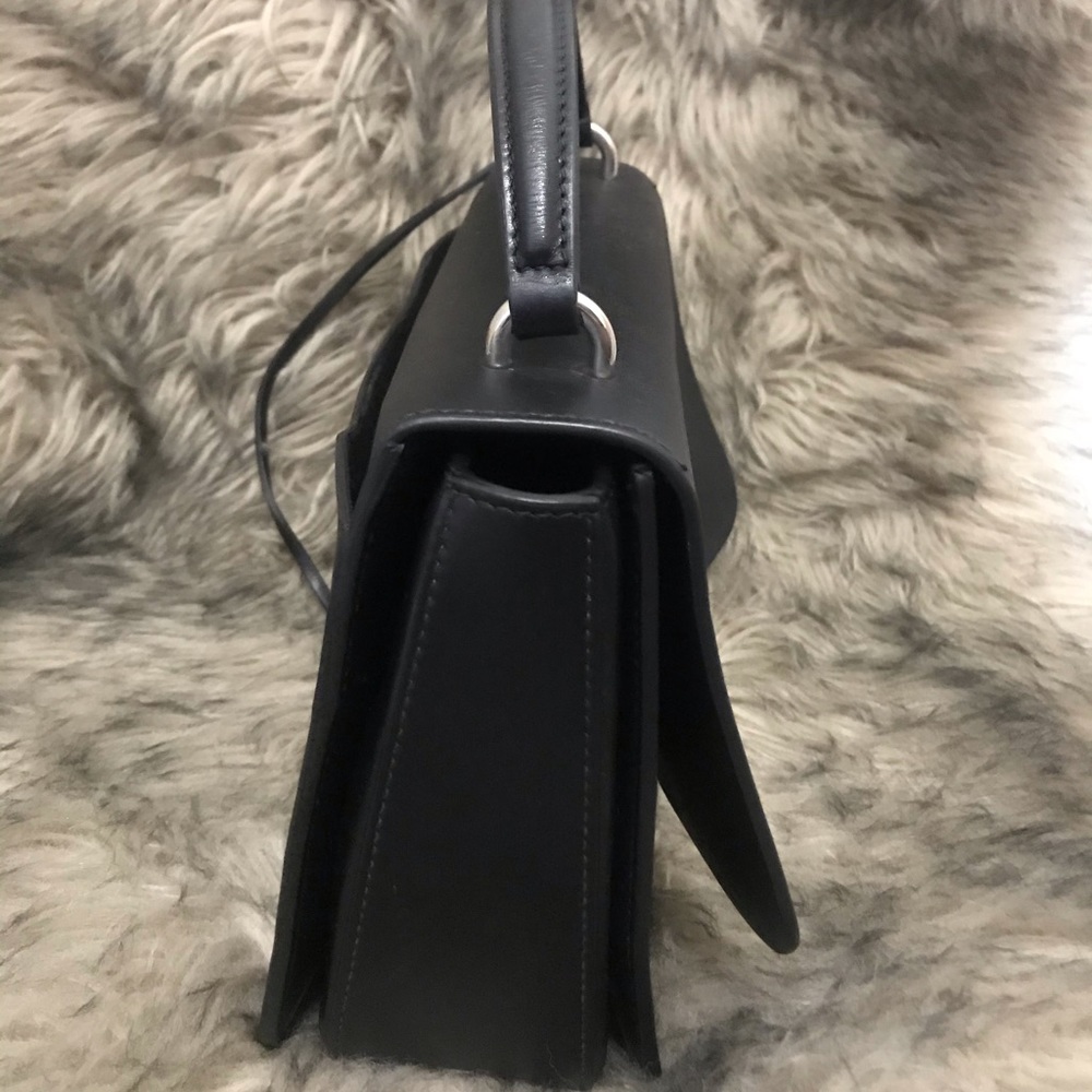 Micheal Kors Mia Handbag - Picture 6 of 8